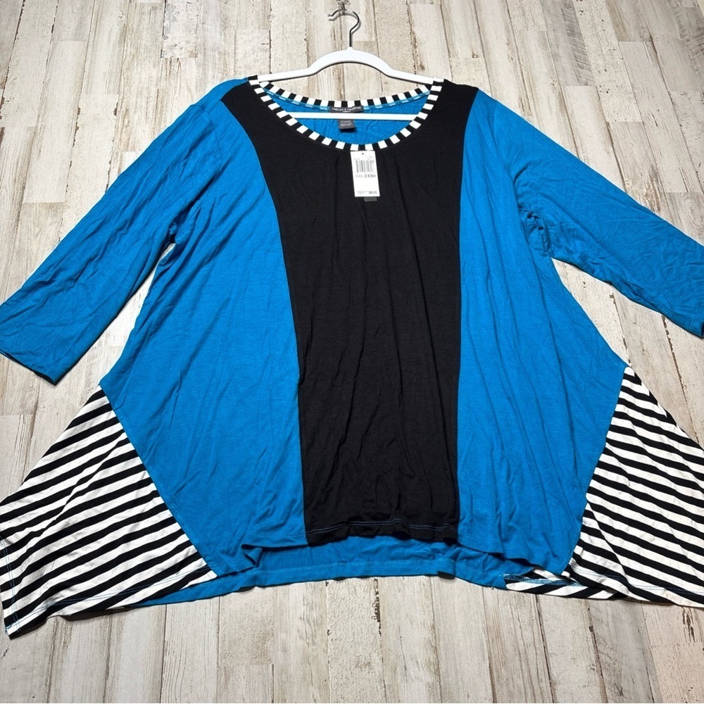 Chelsea & Theodore Knit Stretch Sharkbite  Boho Print Relaxed Tunic NWT